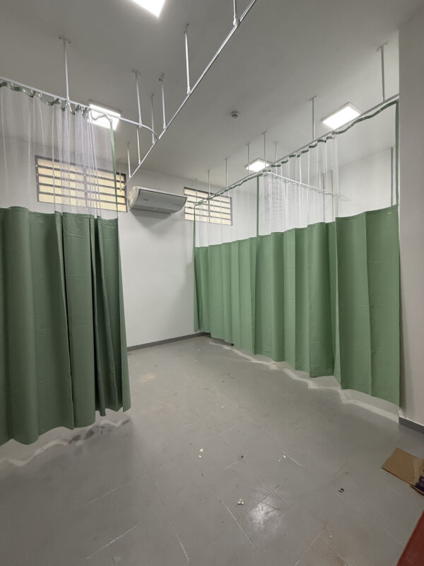 Cortinas Divisórias para Leito Hospitalar e Box de Banheiro