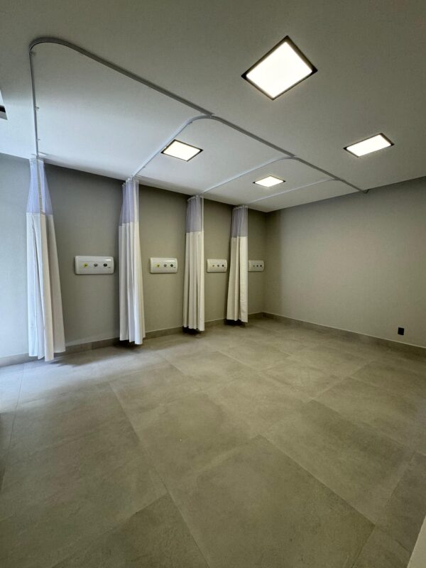 Cortinas Divisórias para Leito Hospitalar e Box de Banheiro