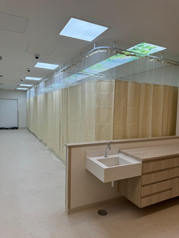 Cortinas Divisórias para Leito Hospitalar e Box de Banheiro
